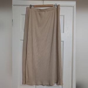 Old Navy Beige Ribbed Maxi Skirt
